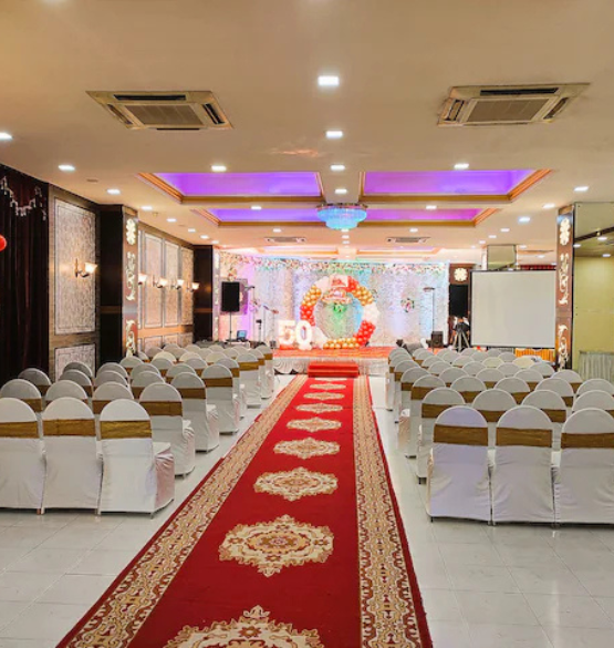 Ayesha Signature Plate